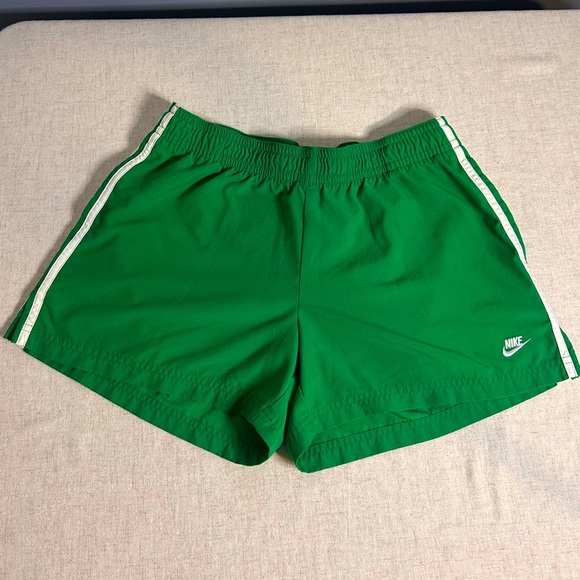 Nike Pants - Nike Track Shorts Size M